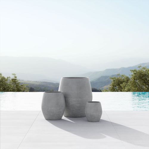 Durban Outdoor 24" Planter